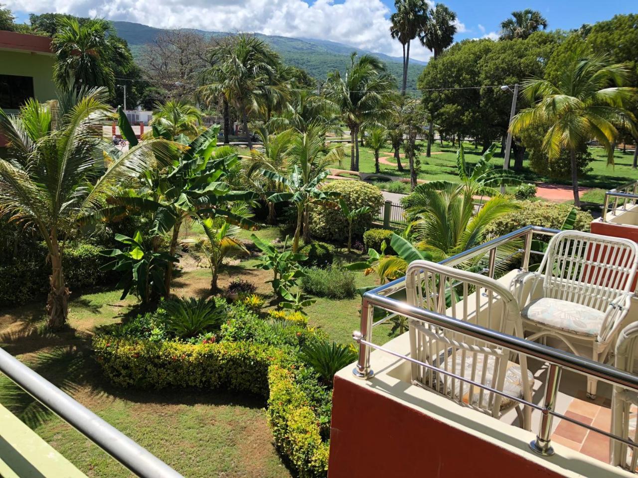 Hotel Guarocuya De Barahona ภายนอก รูปภาพ